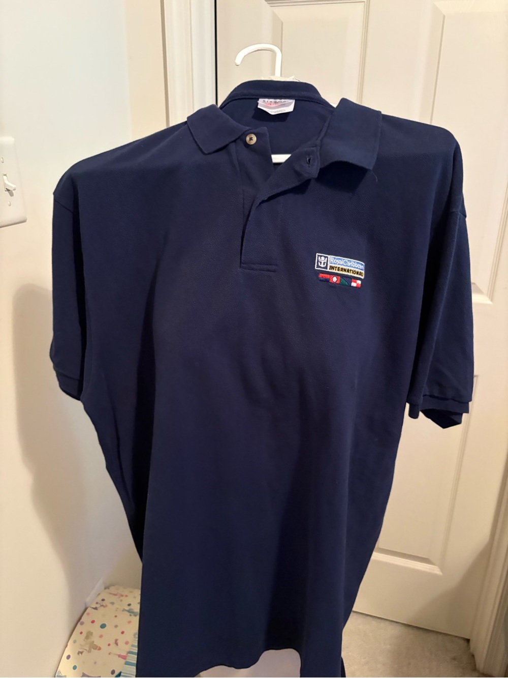Royal Caribbean Men's Navy Polo with Embroidered Logo Patch XL new